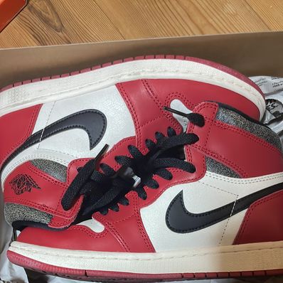 Nike Air Jordan 1 High OG "Lost & Found/Chicago"