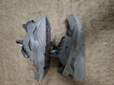 Nike Air Huarache "Triple Black"