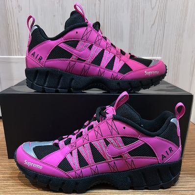 Supreme × Nike Air Humara "Pink"
