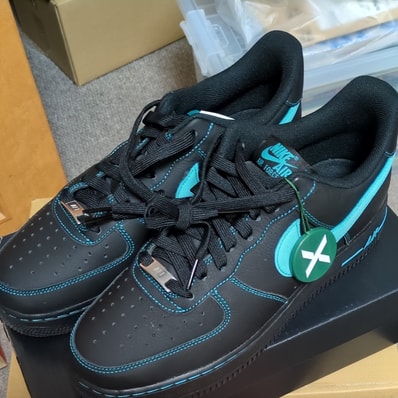 Nike Air Force 1 Low "Black Tiffany"