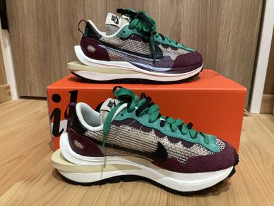 sacai × Nike Vapor Waffle "String/Red/Green"