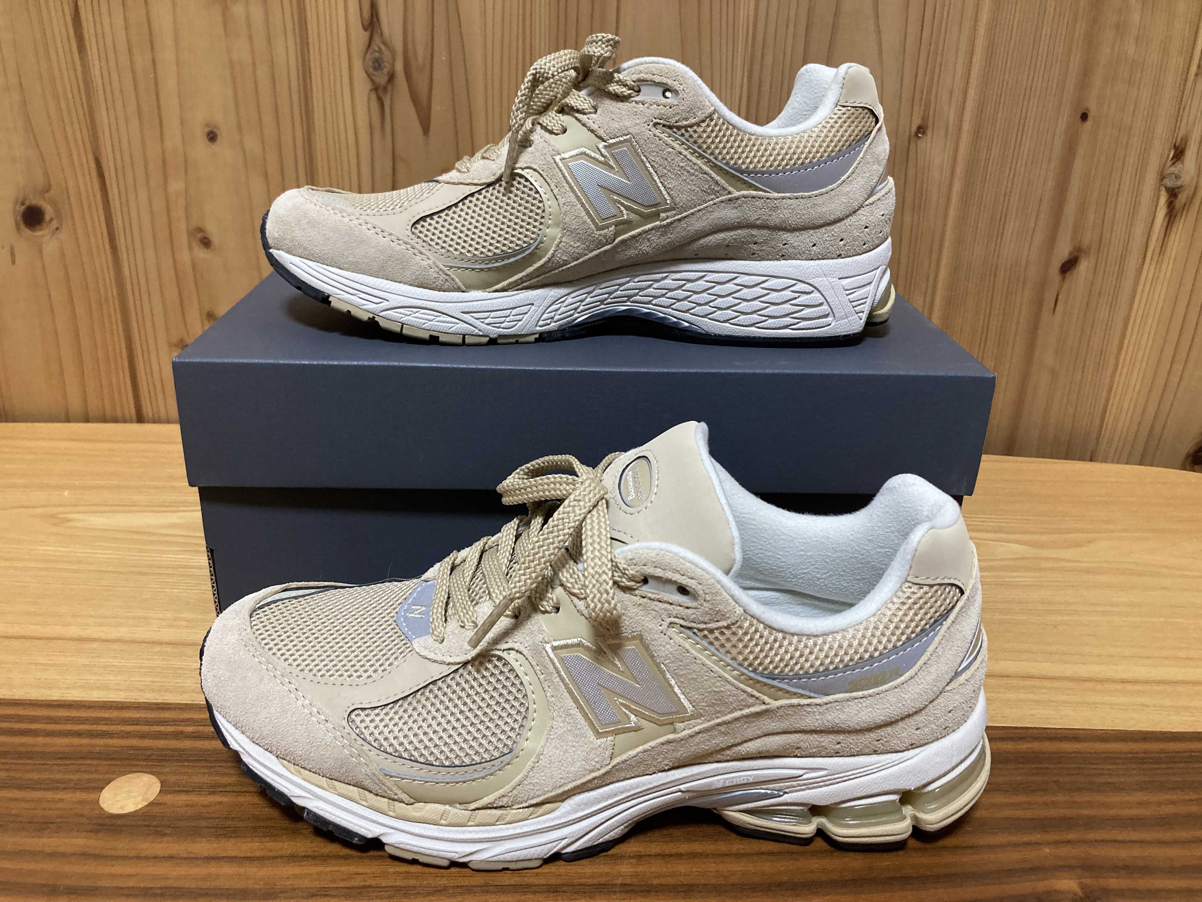 New Balance 2002R "Khaki/Silver"