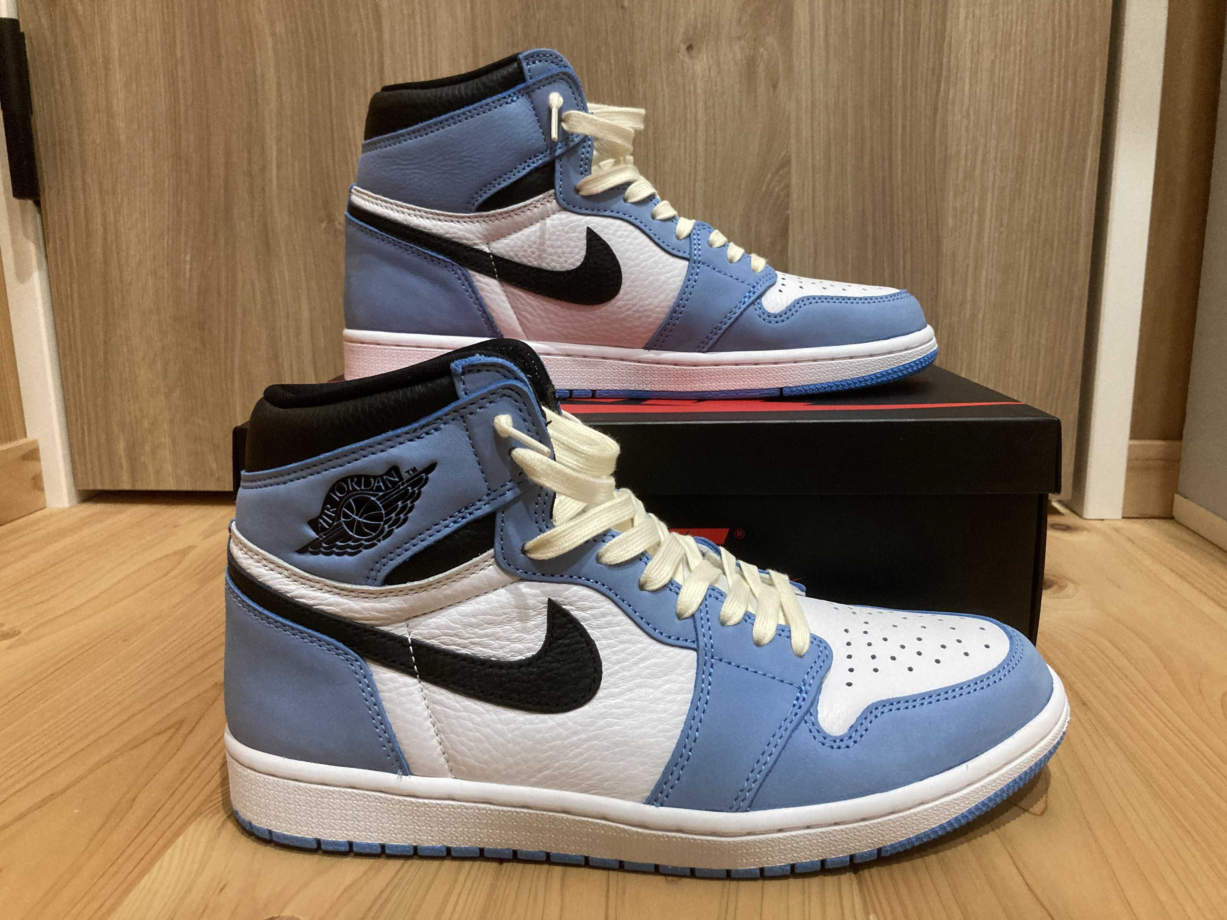 Nike Air Jordan 1 High OG "University Blue"