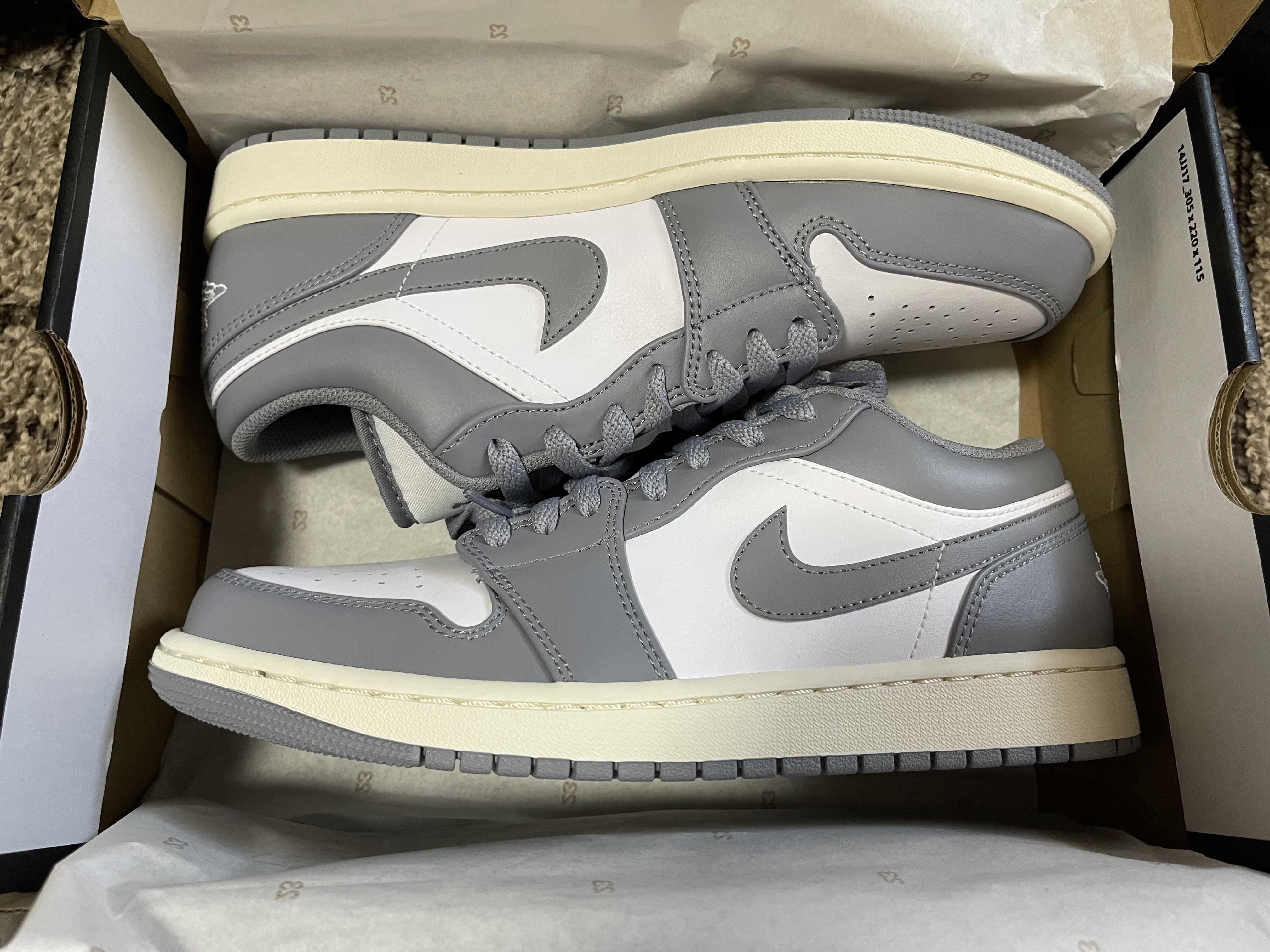 Nike Air Jordan 1 Low "Vintage Grey"