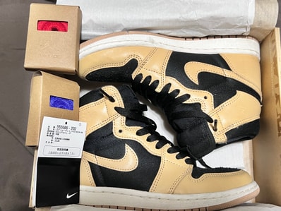 Nike Air Jordan 1 Retro High OG "Vachetta Tan"