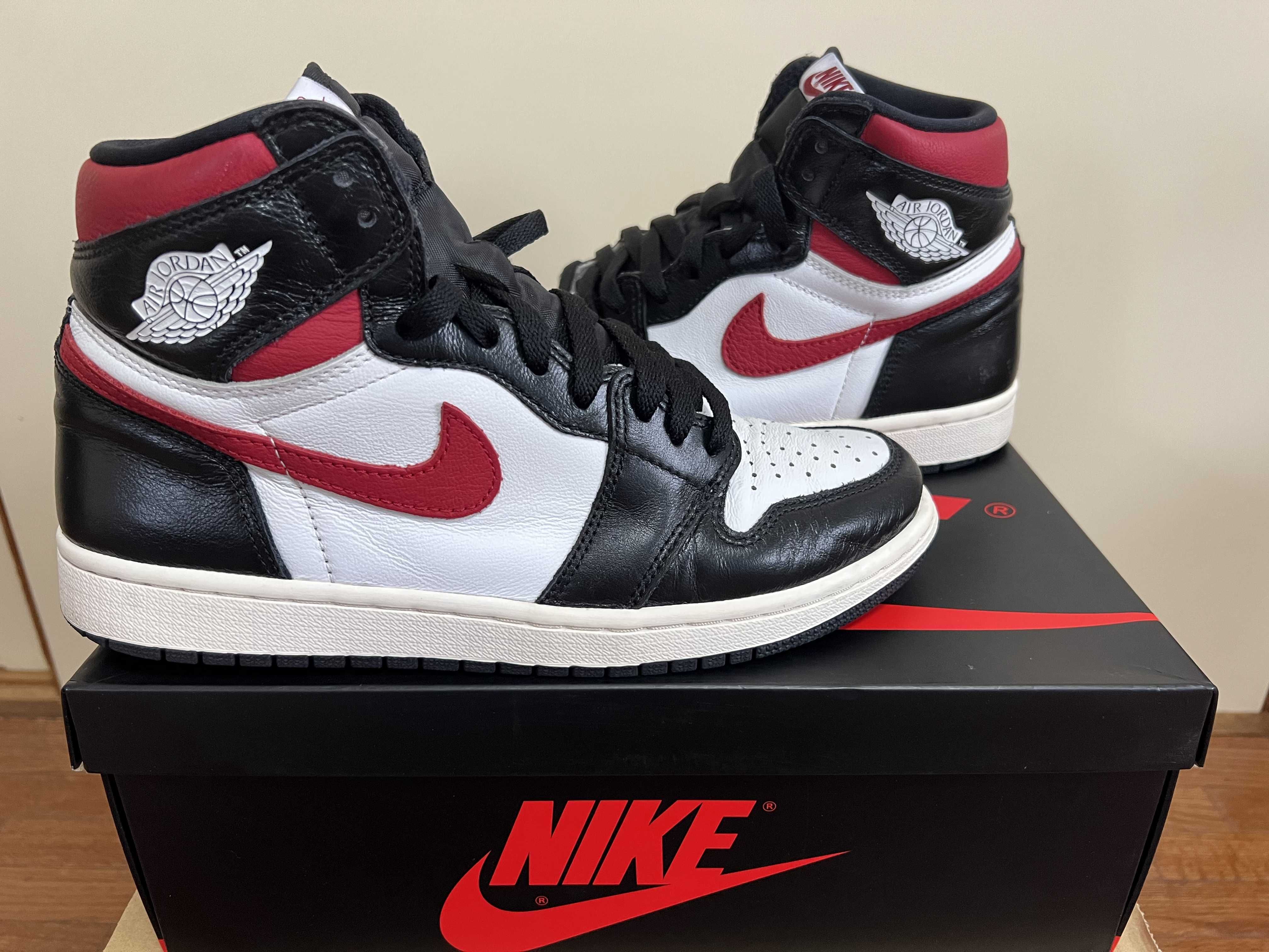 Nike Air Jordan 1 Retro High "Black/White/Sail/Gym Red"