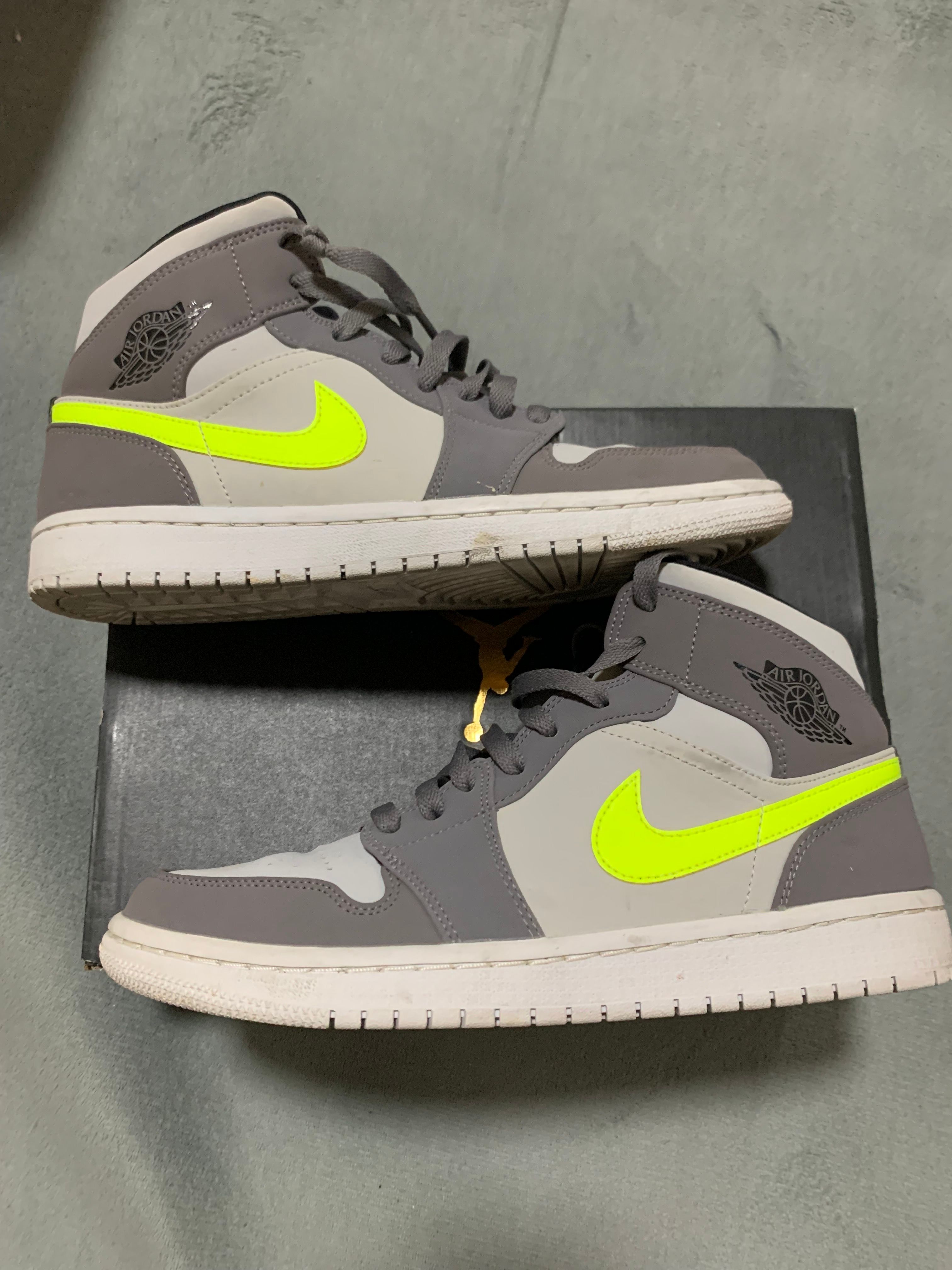 Nike Air Jordan 1 Mid "Gunsmoke Volt"