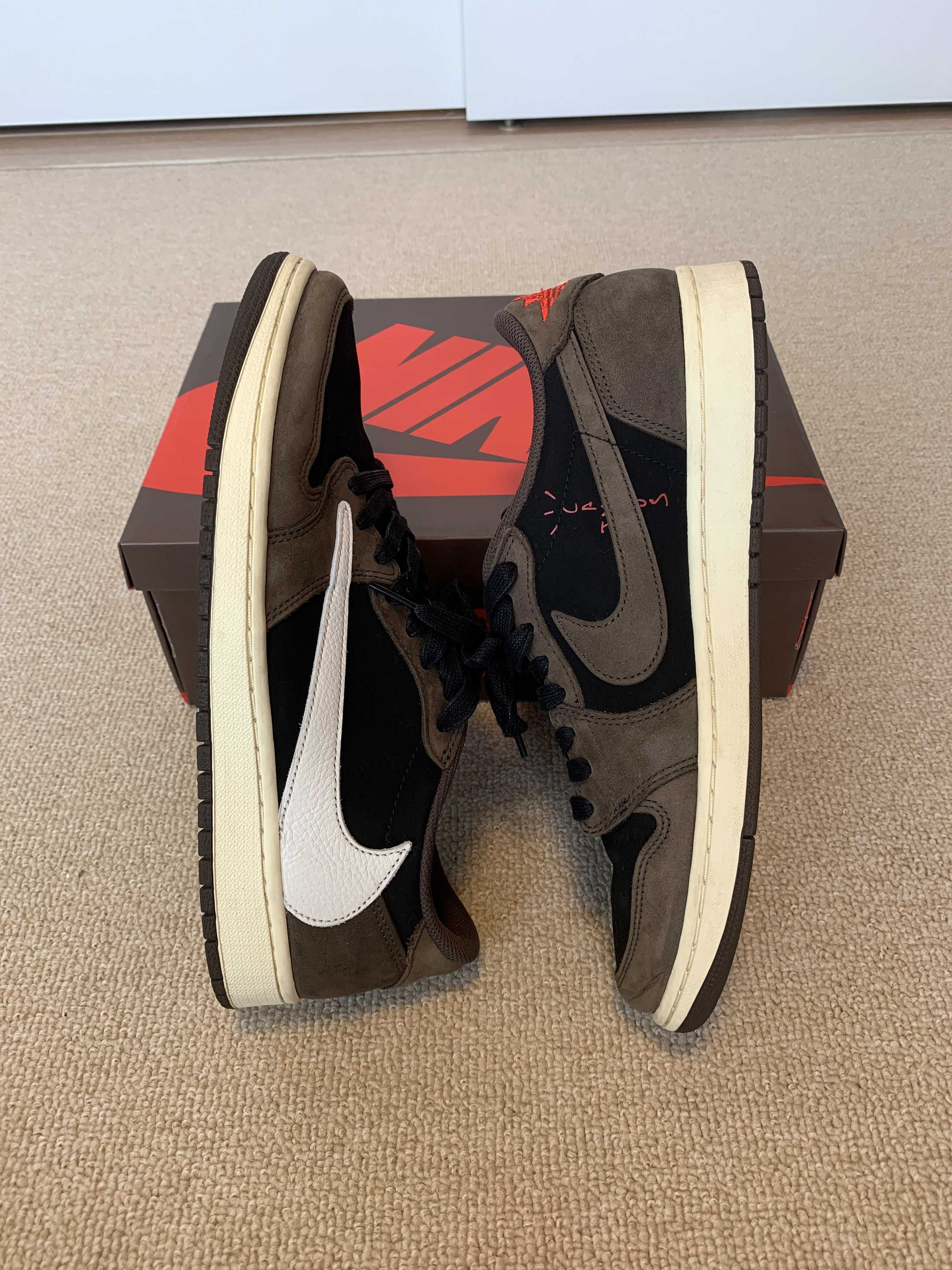 Travis Scott × Nike Air Jordan 1 Low OG SP-T "Black/Dark Mocha"