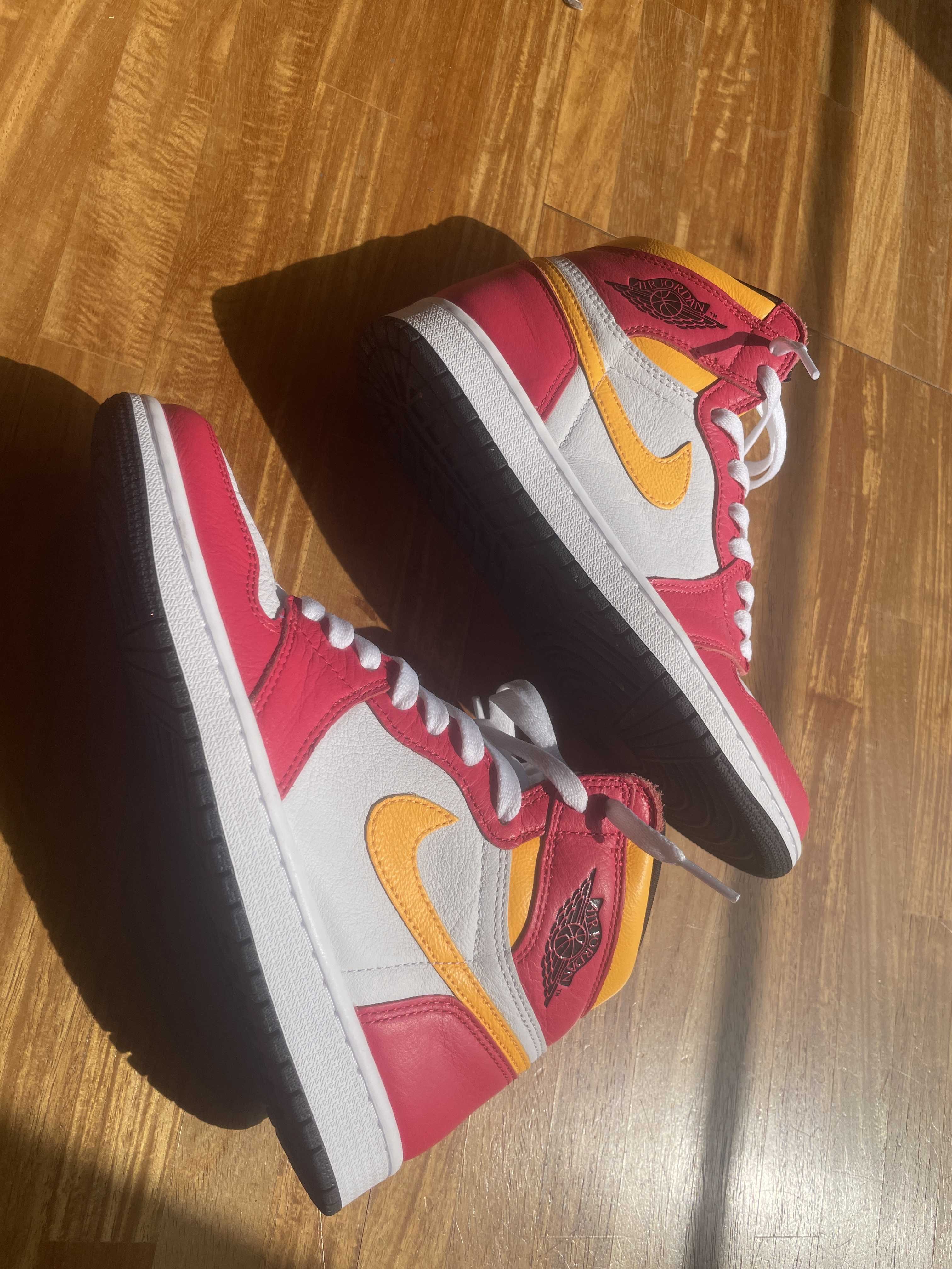 Nike Air Jordan 1 High OG "Light Fusion Red"