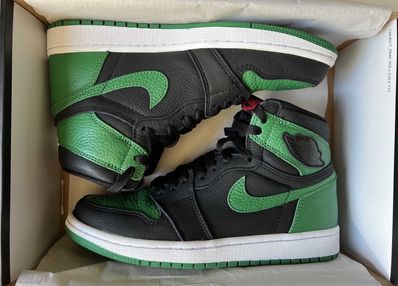 Nike Air Jordan 1 Retro High OG "Black/Pine Green" (2020)