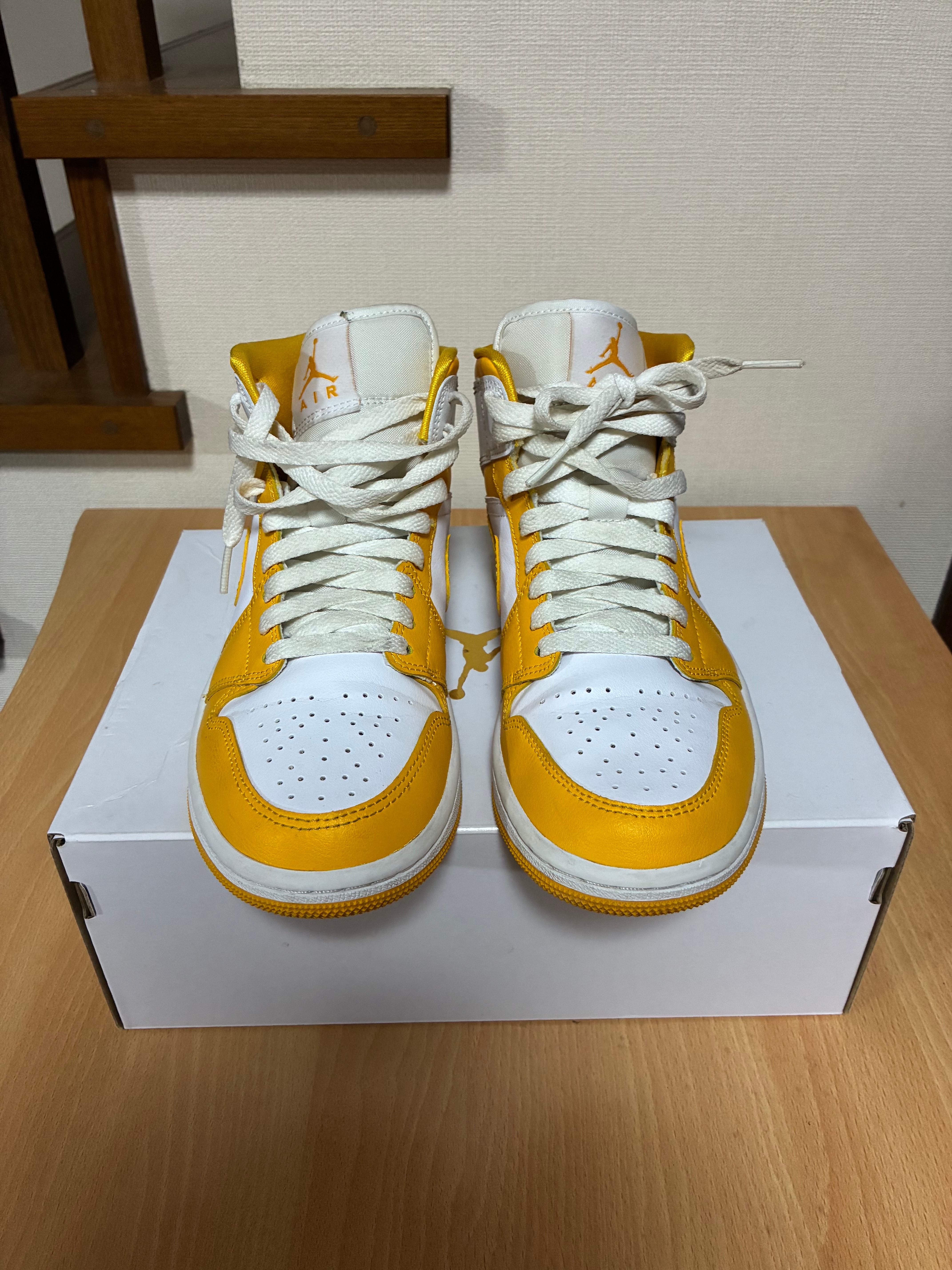 Nike Women's Air Jordan 1 Mid "Lemon"