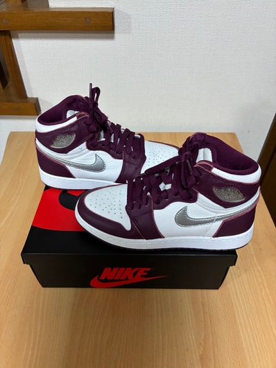 Nike GS Air Jordan 1 High OG "Bordeaux"