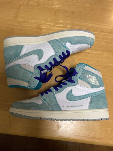 Nike Air Jordan 1 Retro High OG "Turbo Green"