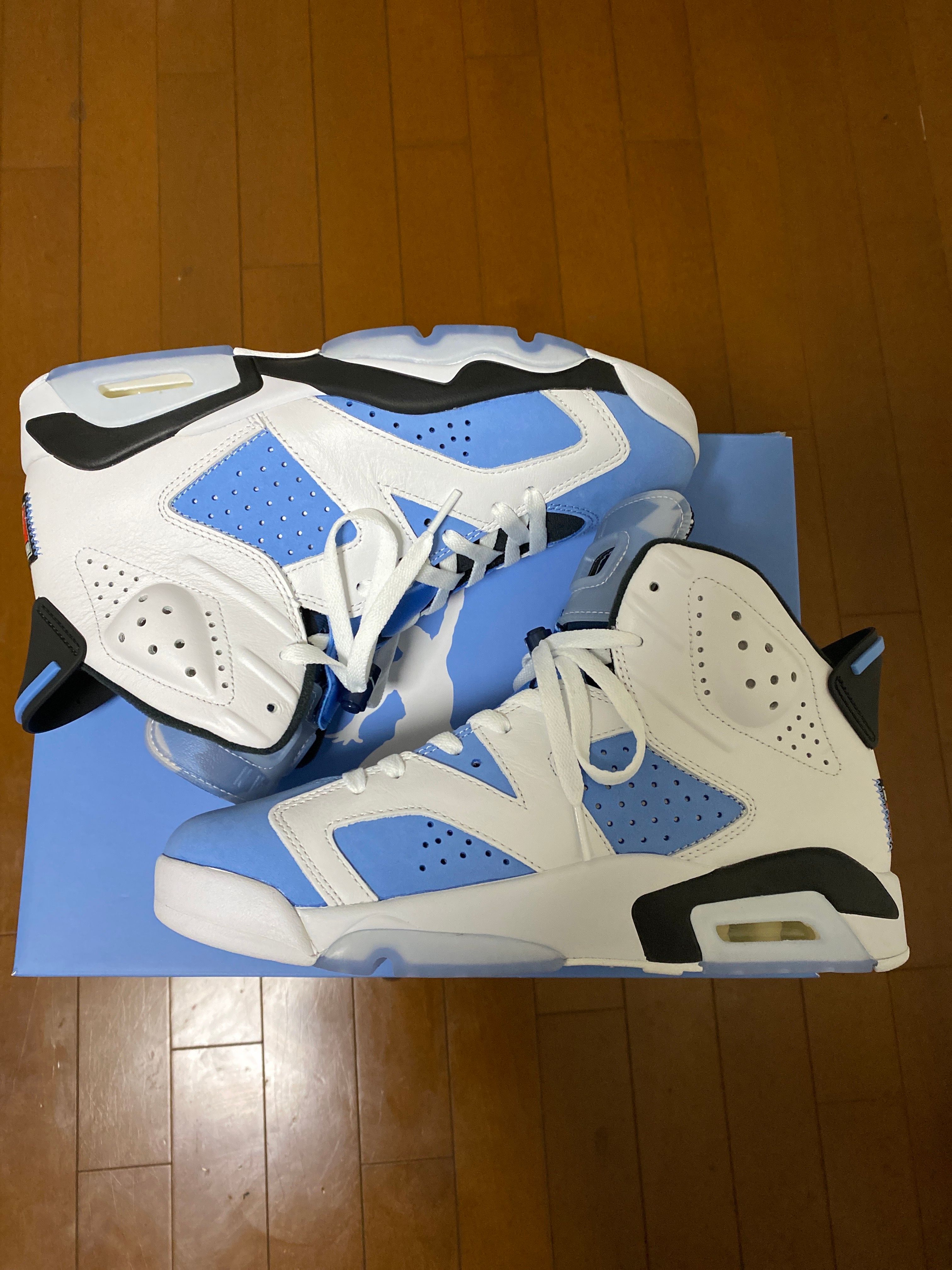 Nike Air Jordan 6 "UNC"