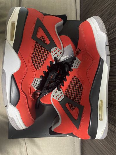 Nike Air Jordan 4 Retro "Toro Bravo"