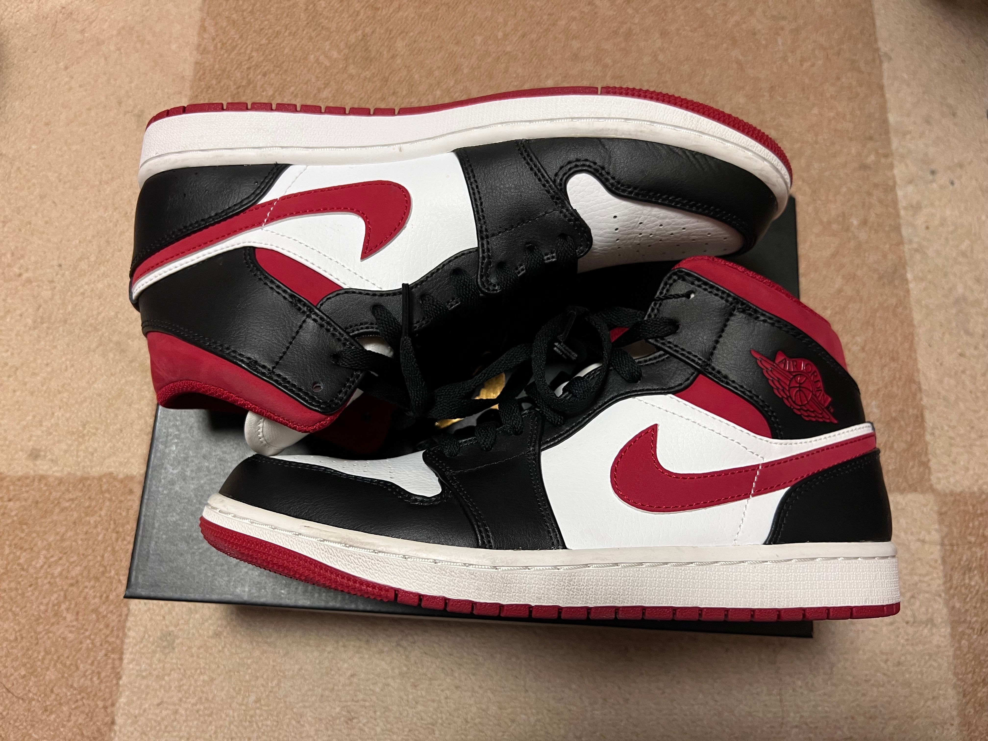 Nike Air Jordan 1 Mid "White/Gym Red Black"