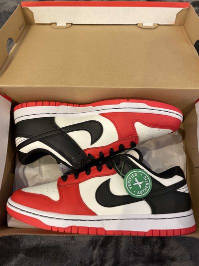 NBA × Nike Dunk Low EMB 75th Anniversary "Chicago Bulls"