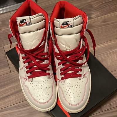 Nike Air Jordan 1 Retro High OG "Sail/University Red"