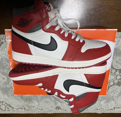 Nike Air Jordan 1 High OG "Lost & Found/Chicago"