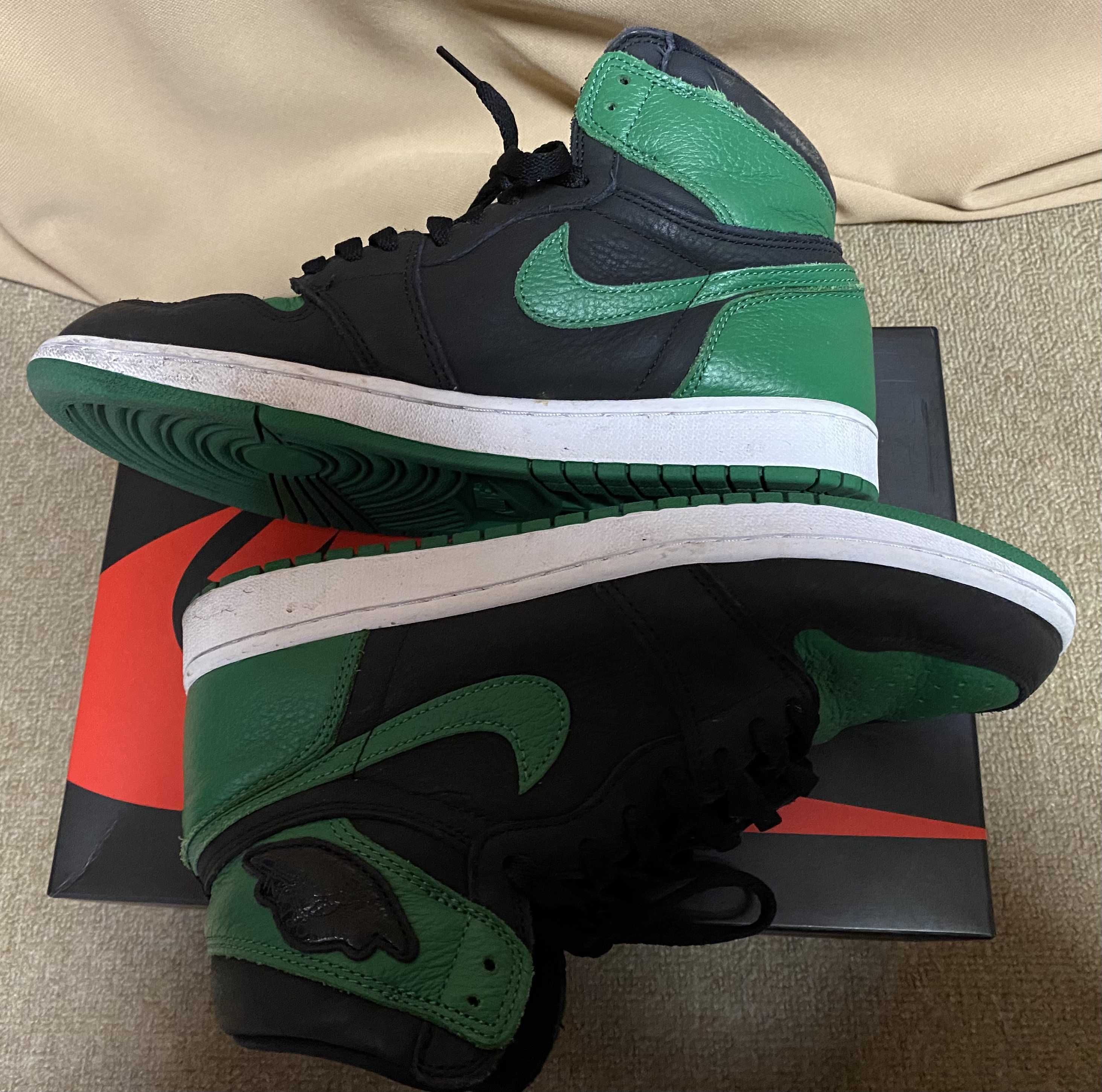 Nike Air Jordan 1 Retro High OG "Black/Pine Green" (2020)      