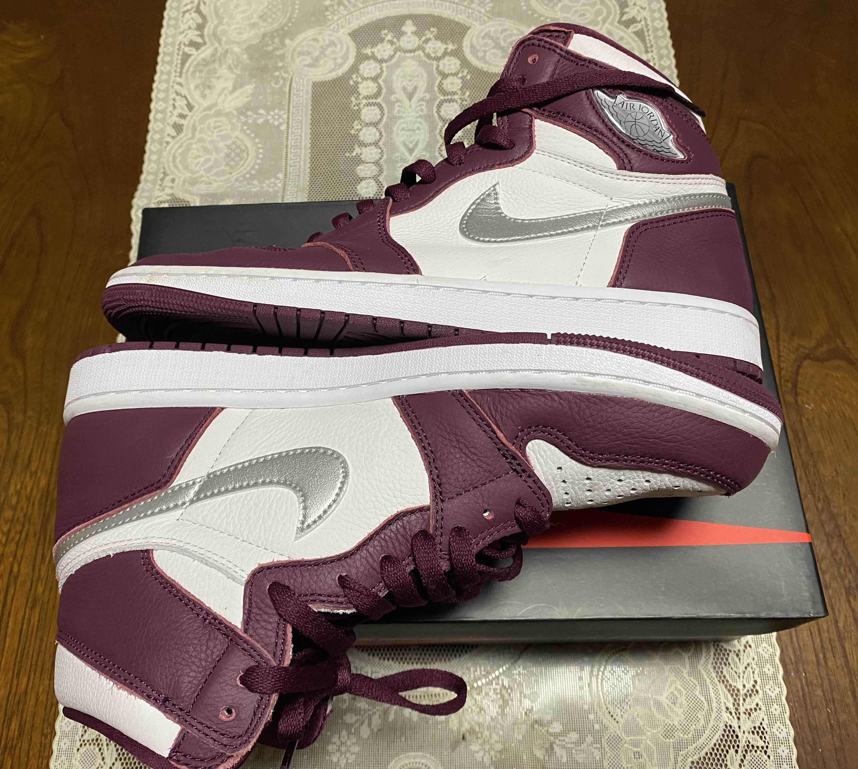 Nike Air Jordan 1 High OG "Bordeaux"