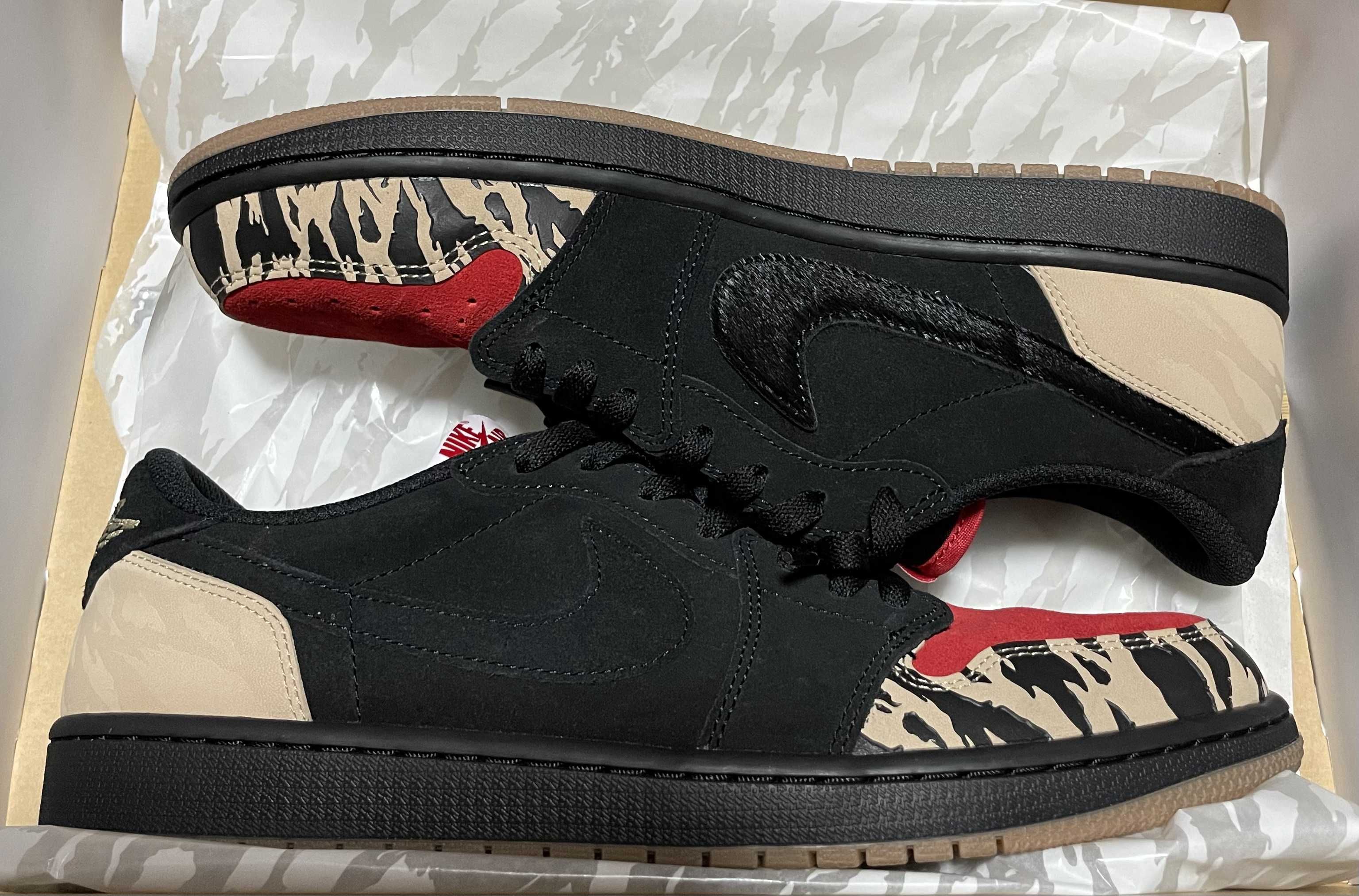 Sole Fly × Nike Air Jordan 1 Low "Black and Sport Red"
