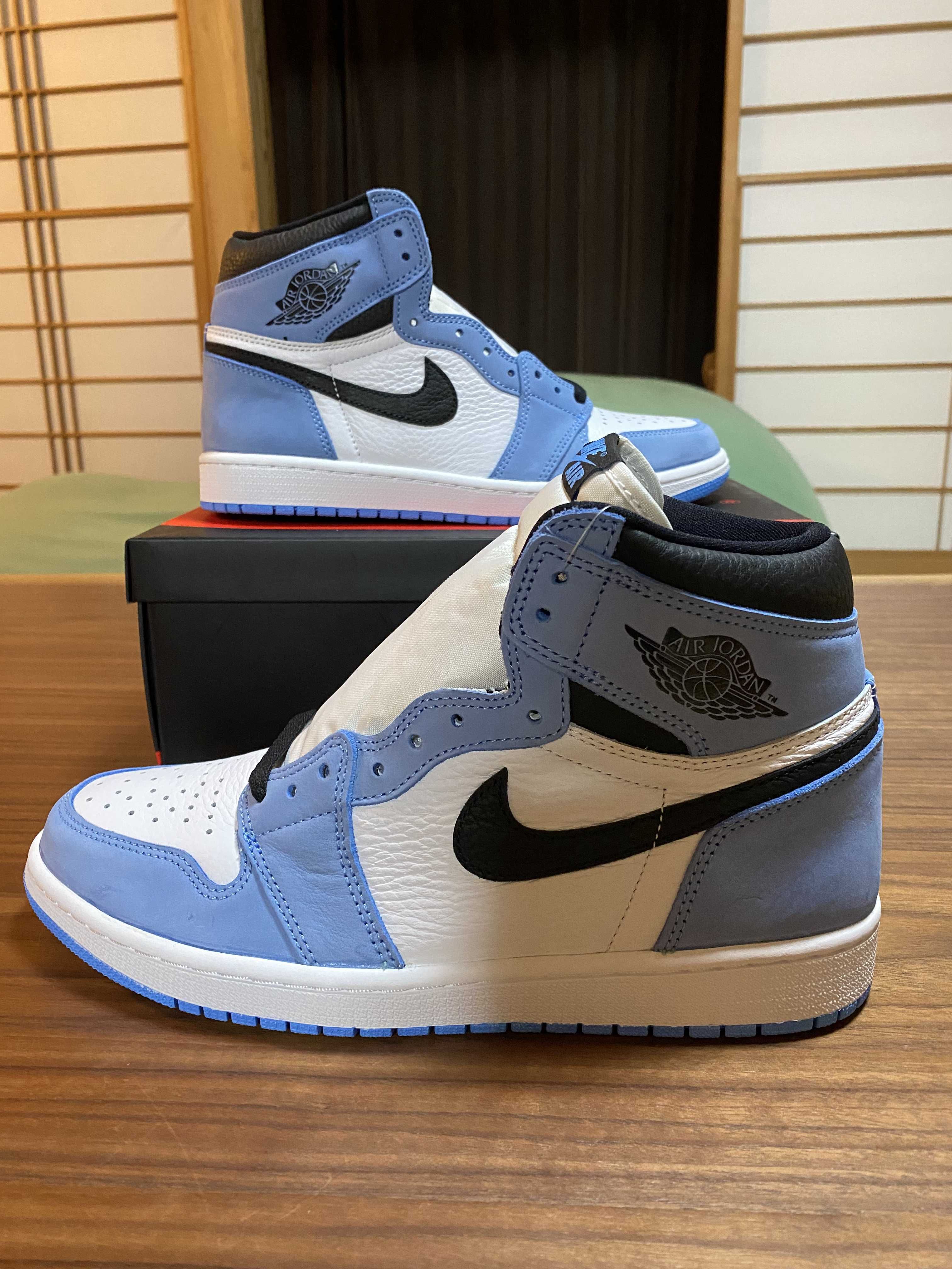 Nike Air Jordan 1 High OG "University Blue"