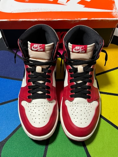 Nike Air Jordan 1 High OG "Lost & Found/Chicago"