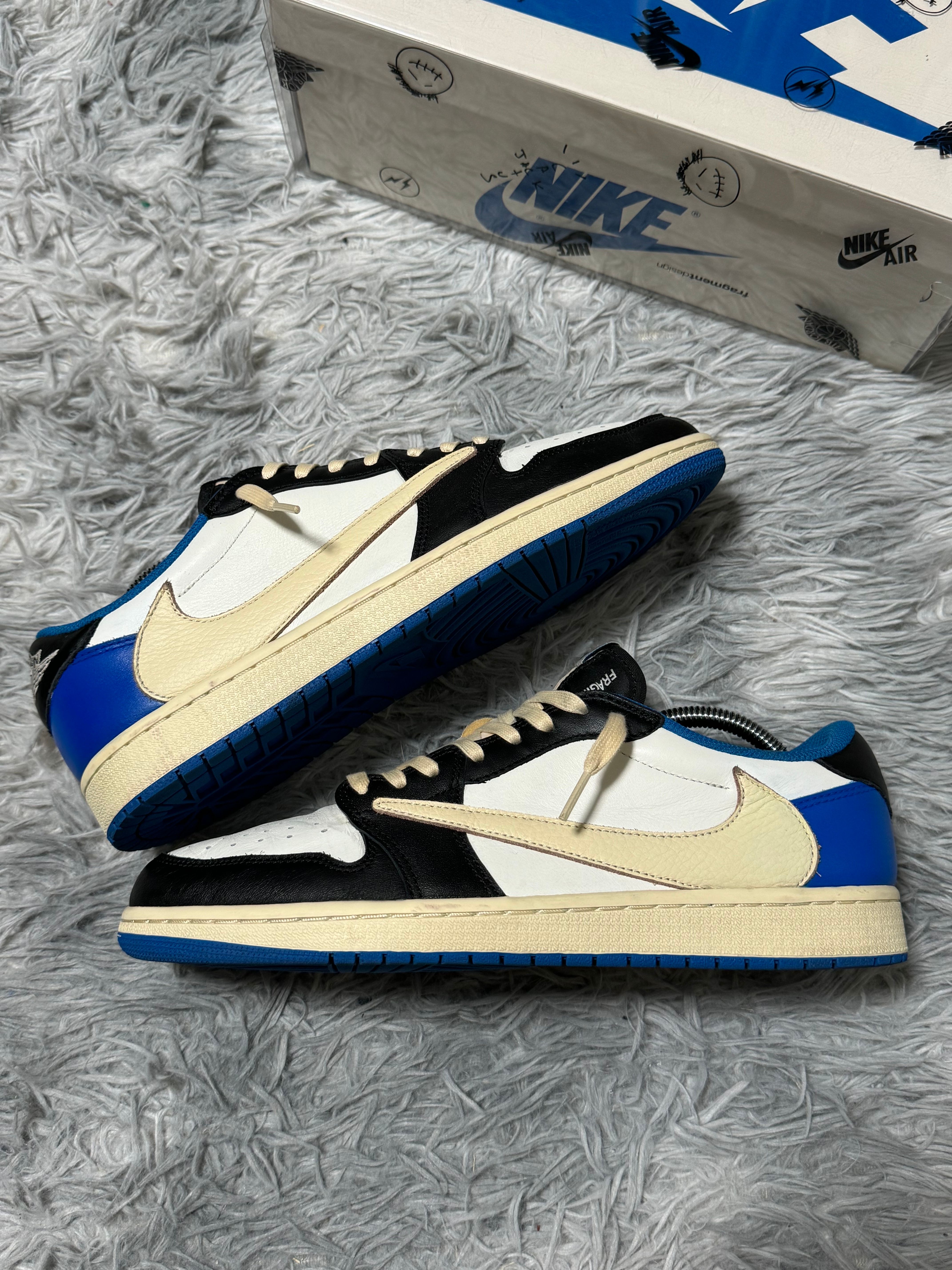 Travis Scott × fragment design × Nike Air Jordan 1 Low OG SP "Military Blue"