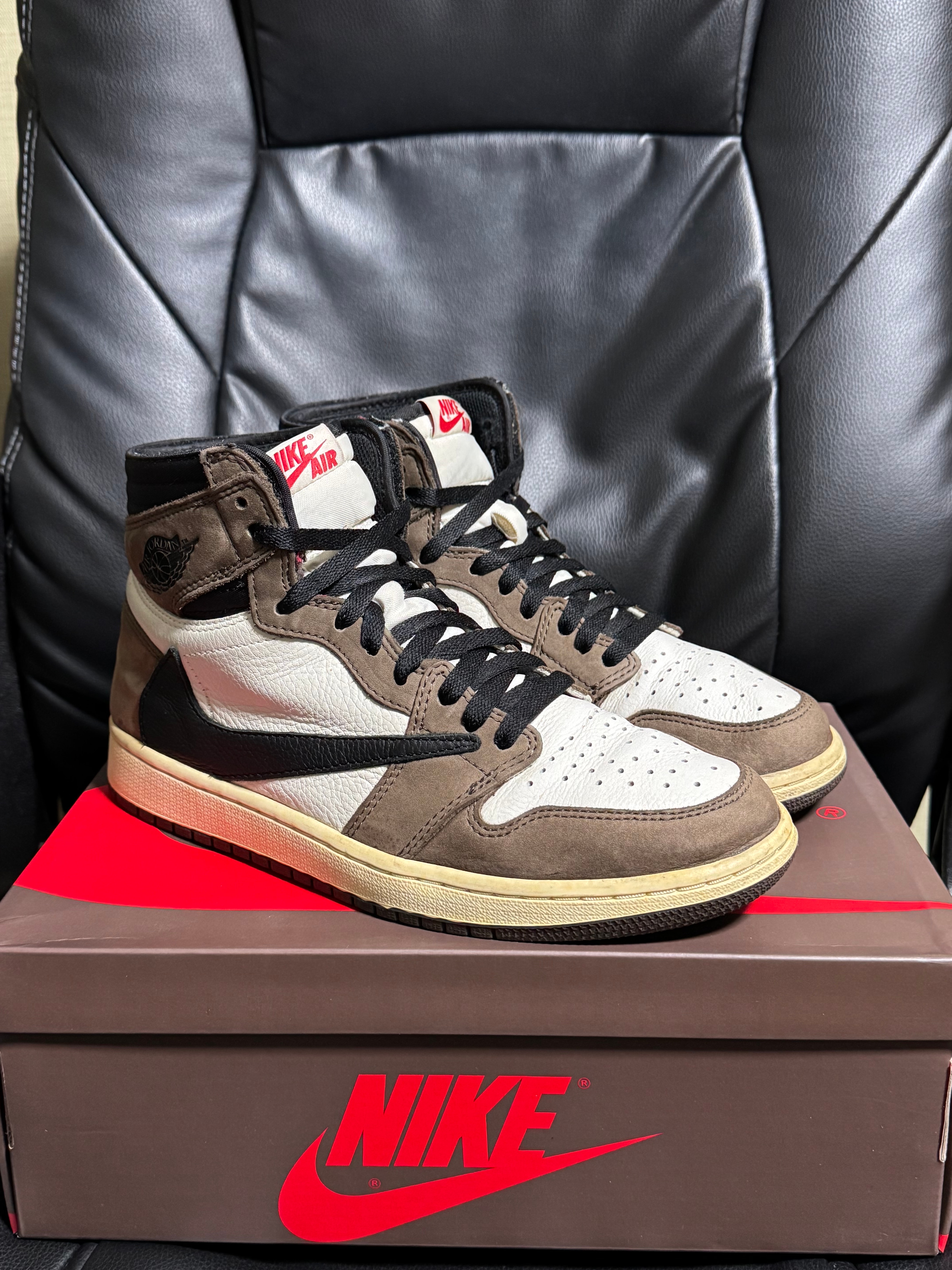 Travis Scott × Nike Air Jordan 1 Retro High OG TS SP "Sail/Dark Mocha"