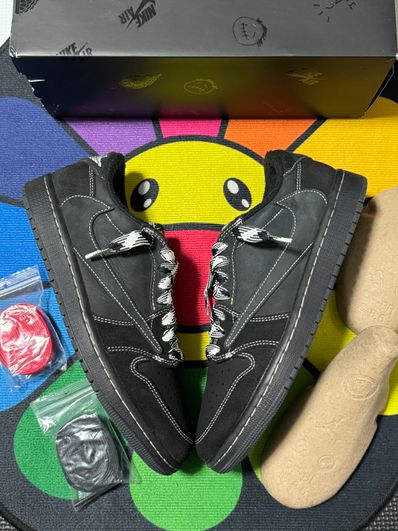 Travis Scott × Nike Air Jordan 1 Low OG SP "Black Phantom"