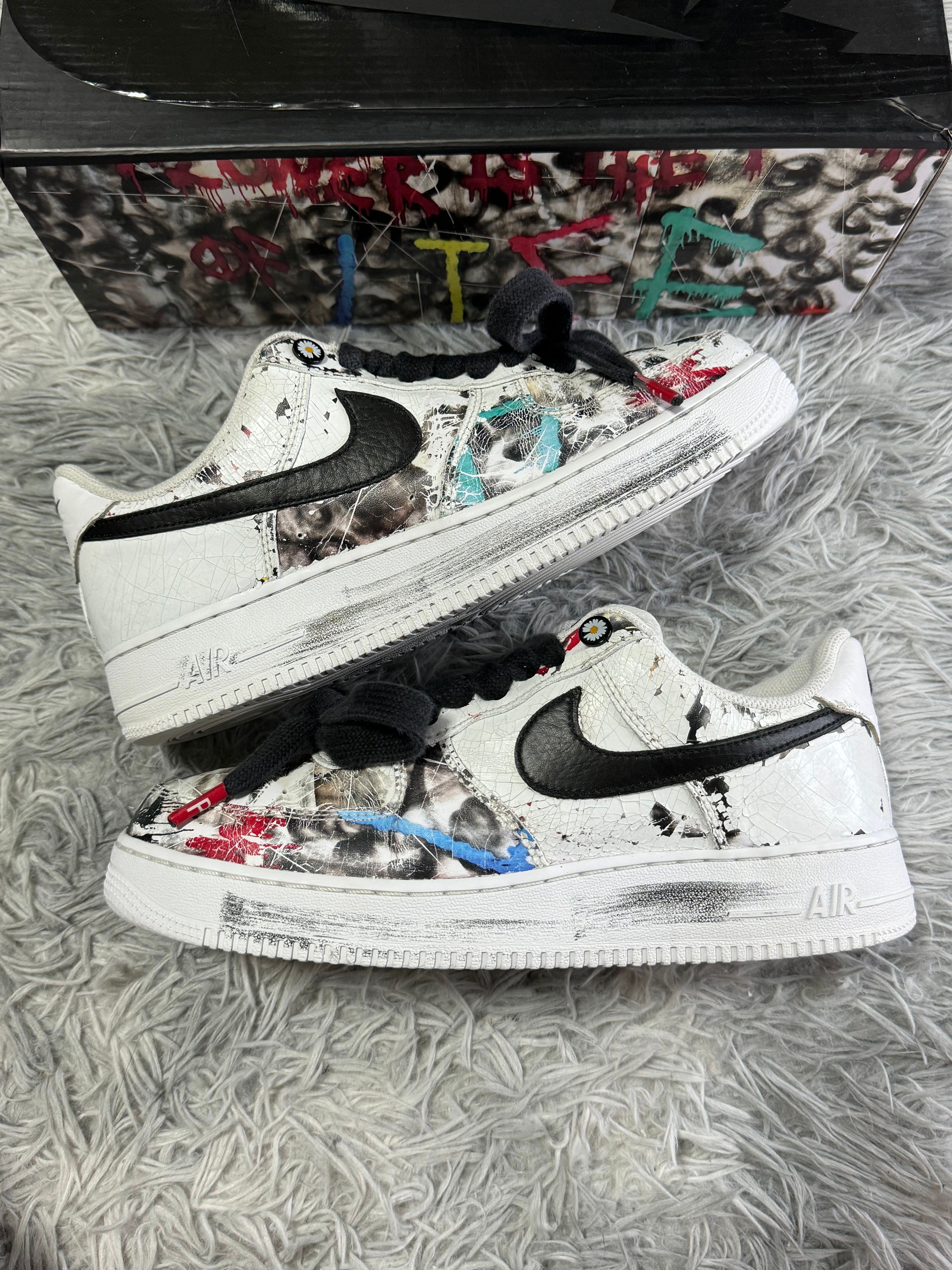 PEACEMINUSONE × Nike Air Force 1 Low "Para-noise/White/Black" / G-DRAGON