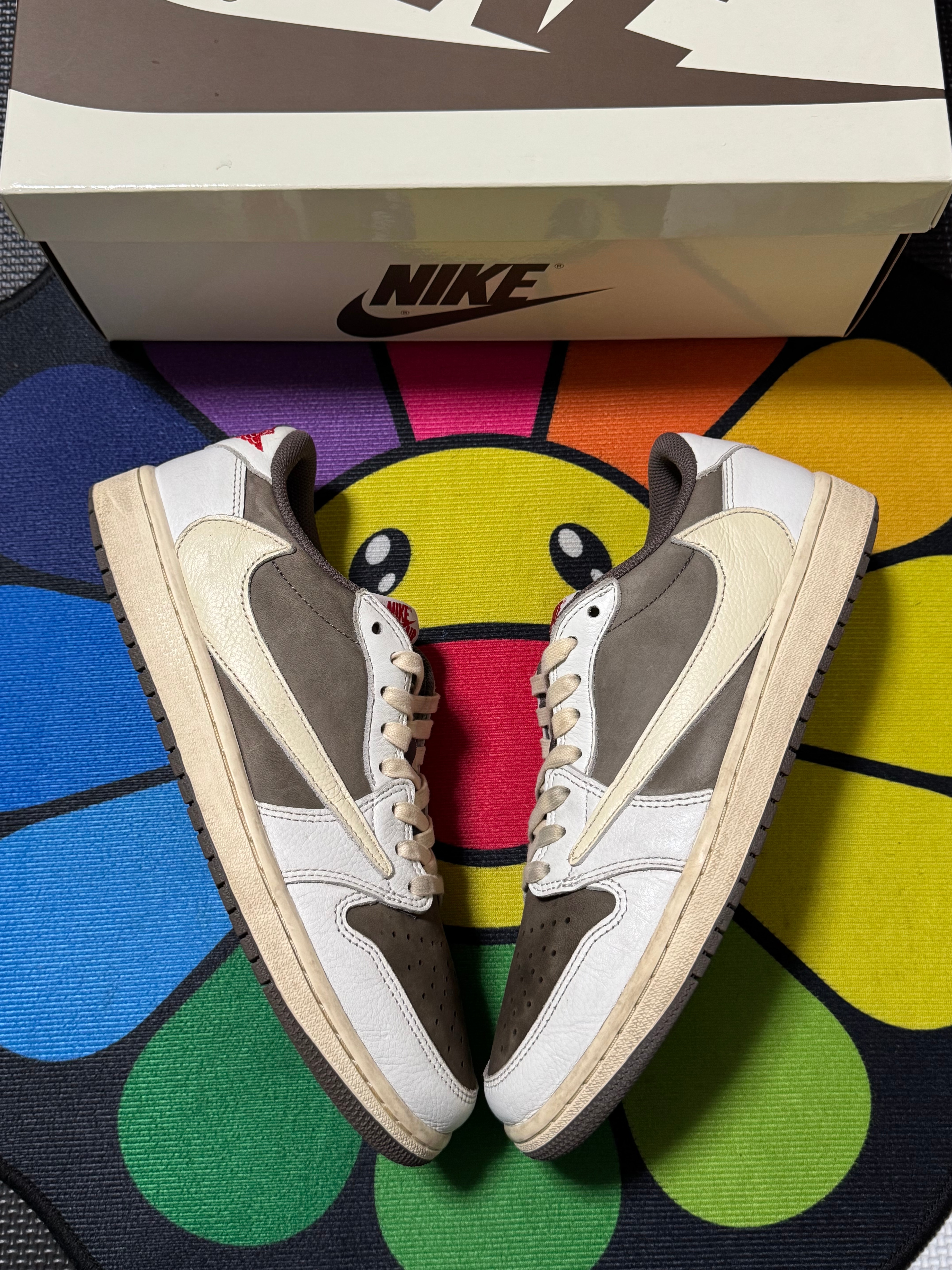 トラヴィススコット × ナイキ エアジョーダン1 ロー OG SP "リバース モカ/セイル アンド リッジロック"