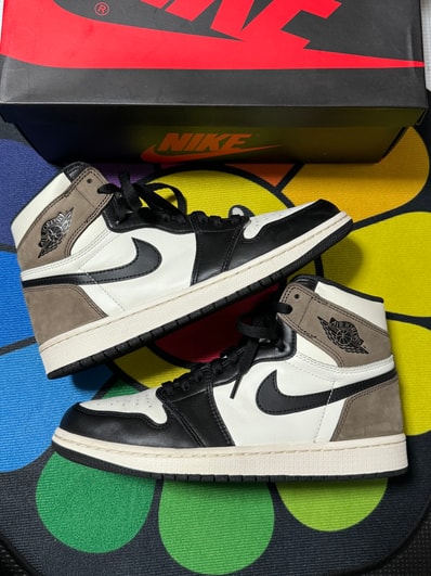 Nike Air Jordan 1 High OG "Sail/Dark Mocha/Black"