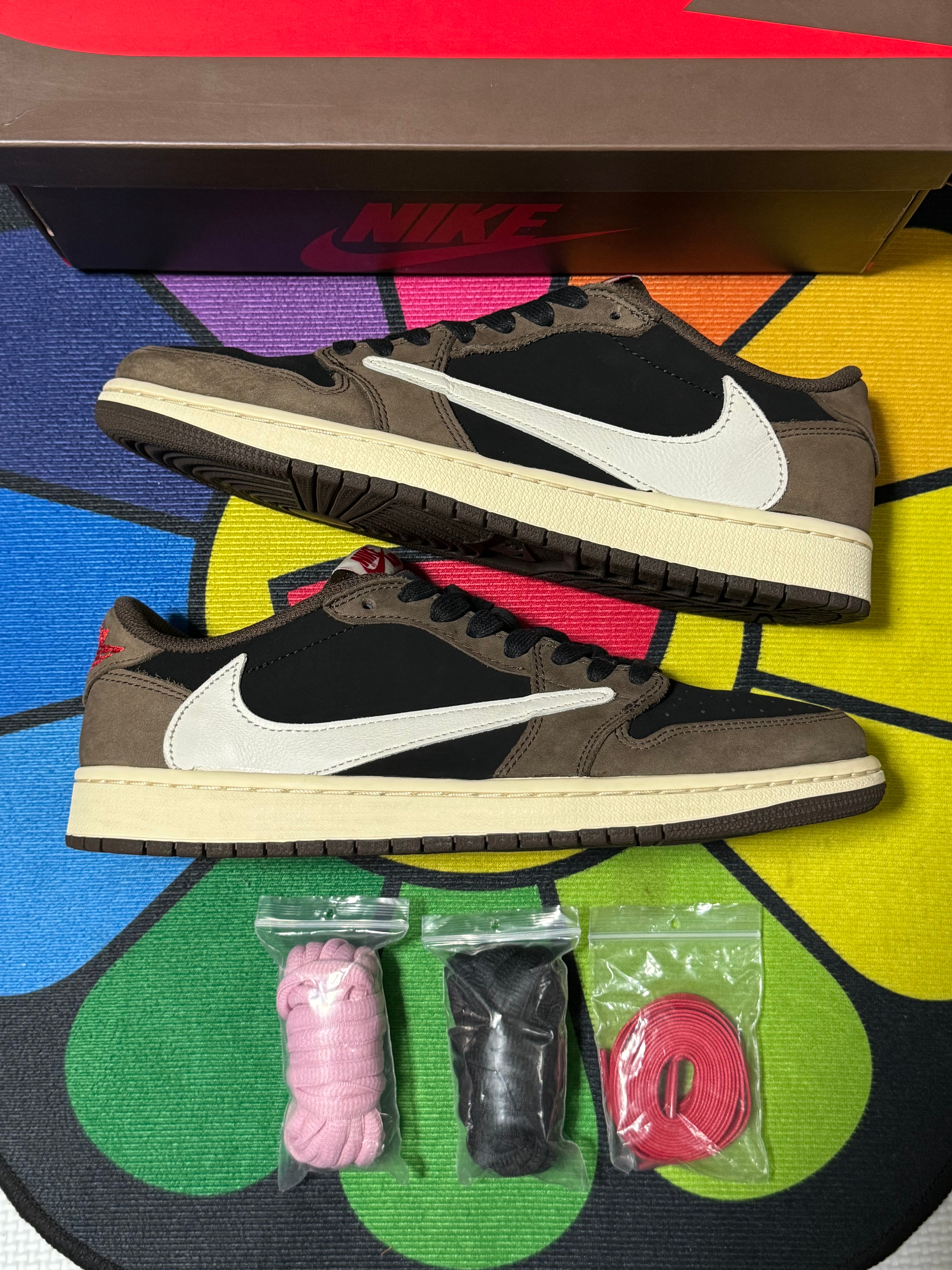 Travis Scott × Nike Air Jordan 1 Low OG SP-T "Black/Dark Mocha"