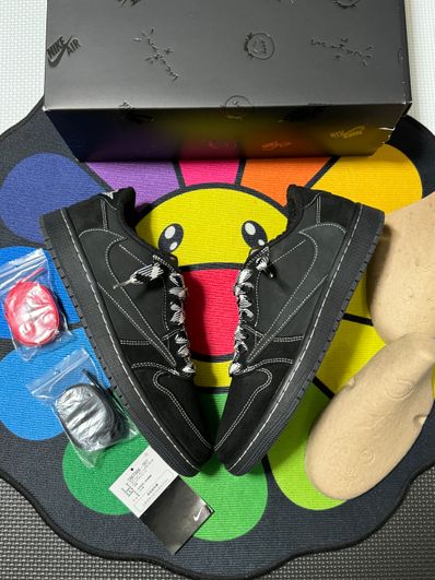 Travis Scott × Nike Air Jordan 1 Low OG SP "Black Phantom"