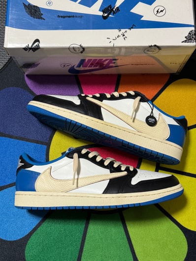 Travis Scott × fragment design × Nike Air Jordan 1 Low OG SP "Military Blue"