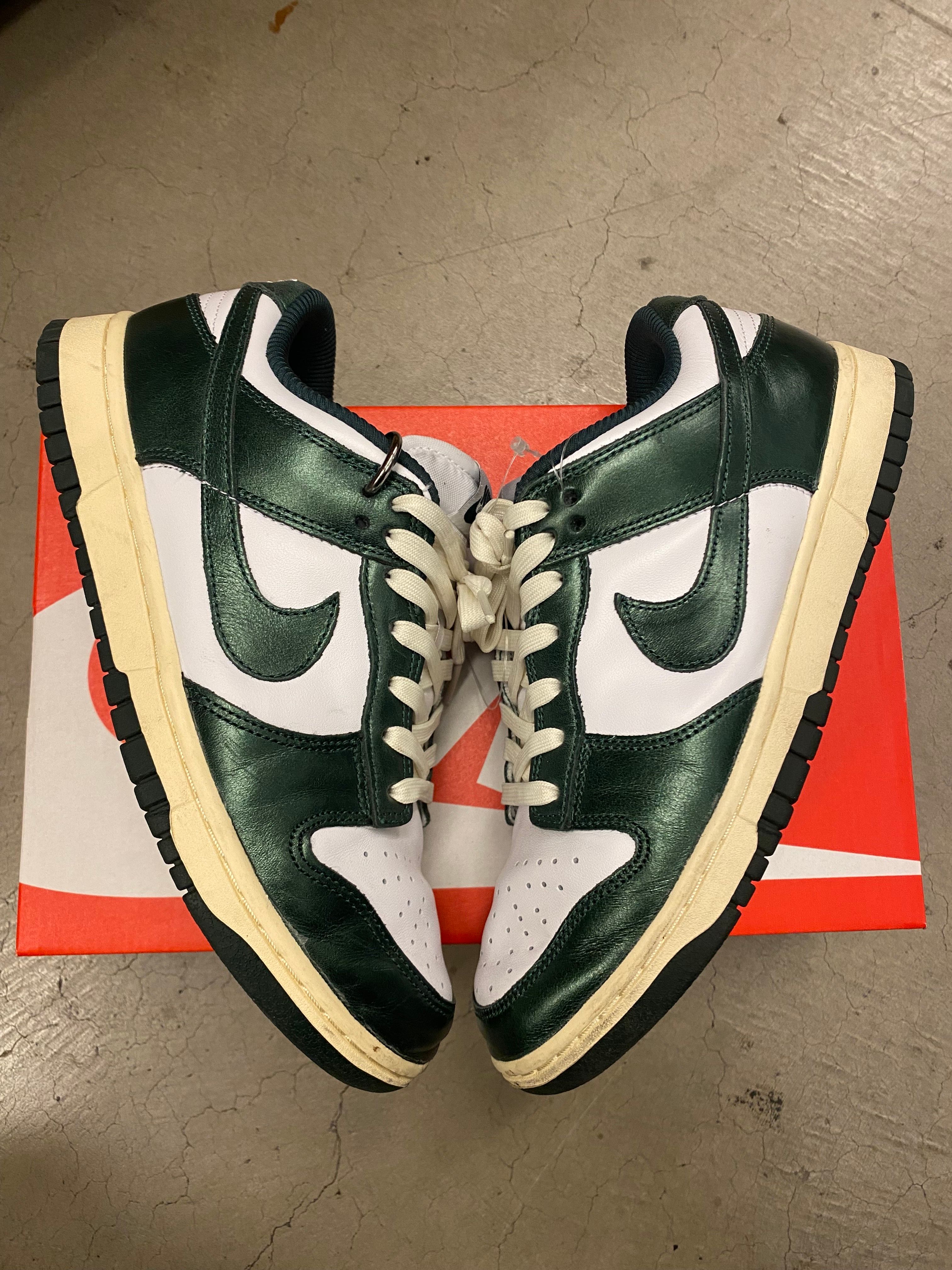 Nike Women's Dunk Low "Vintage Green"