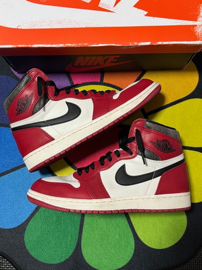 Nike Air Jordan 1 High OG "Lost & Found/Chicago"