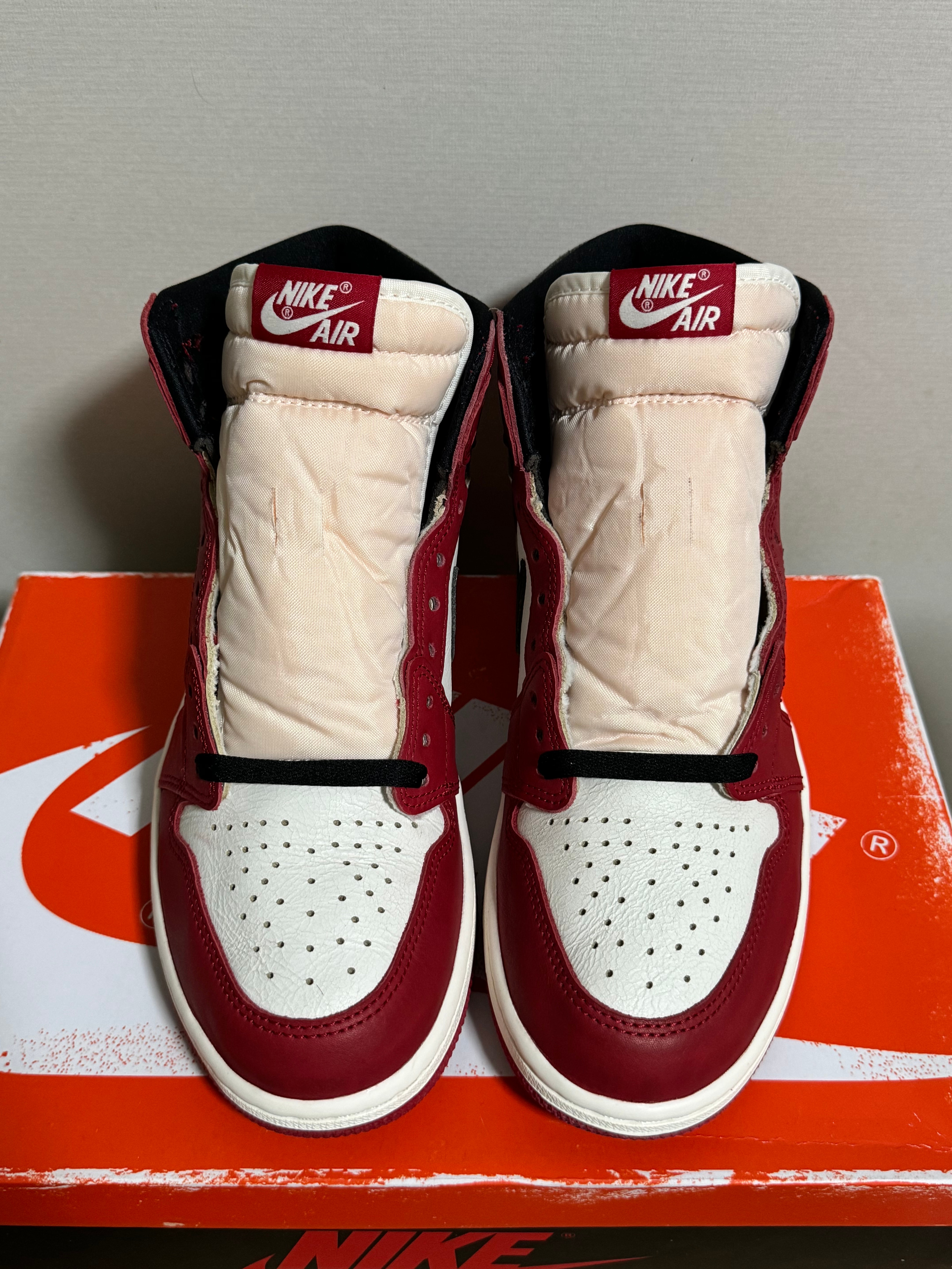 Nike Air Jordan 1 High OG "Lost & Found/Chicago"