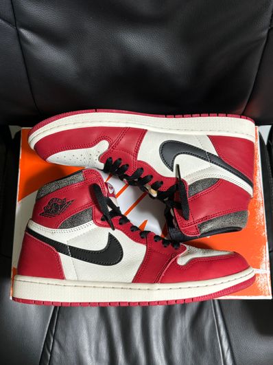 Nike Air Jordan 1 High OG "Lost & Found/Chicago"
