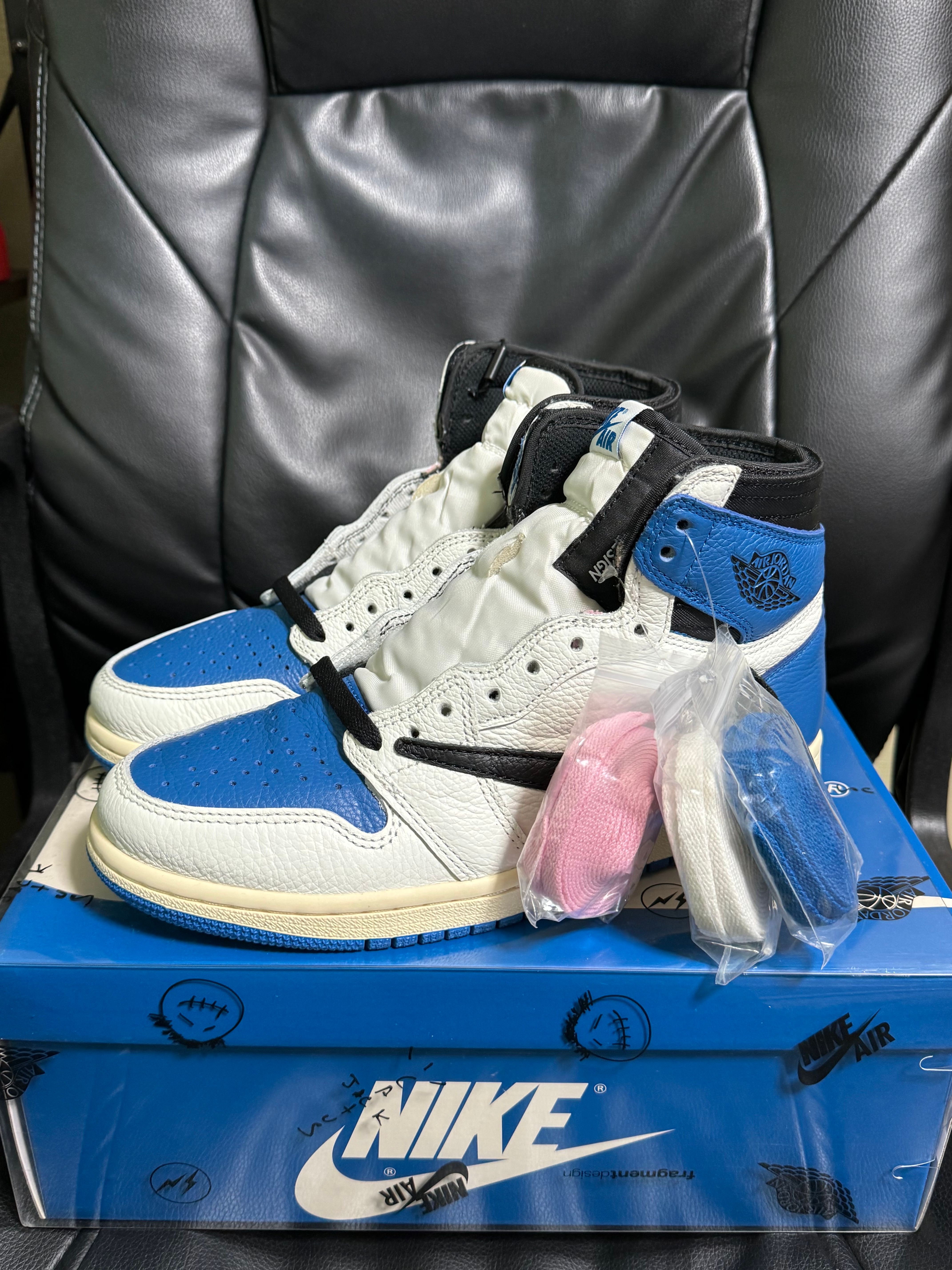 Travis Scott × fragment design × Nike Air Jordan 1 Retro High OG SP "Military Blue"