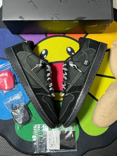 Travis Scott × Nike Air Jordan 1 Low OG SP "Black Phantom"