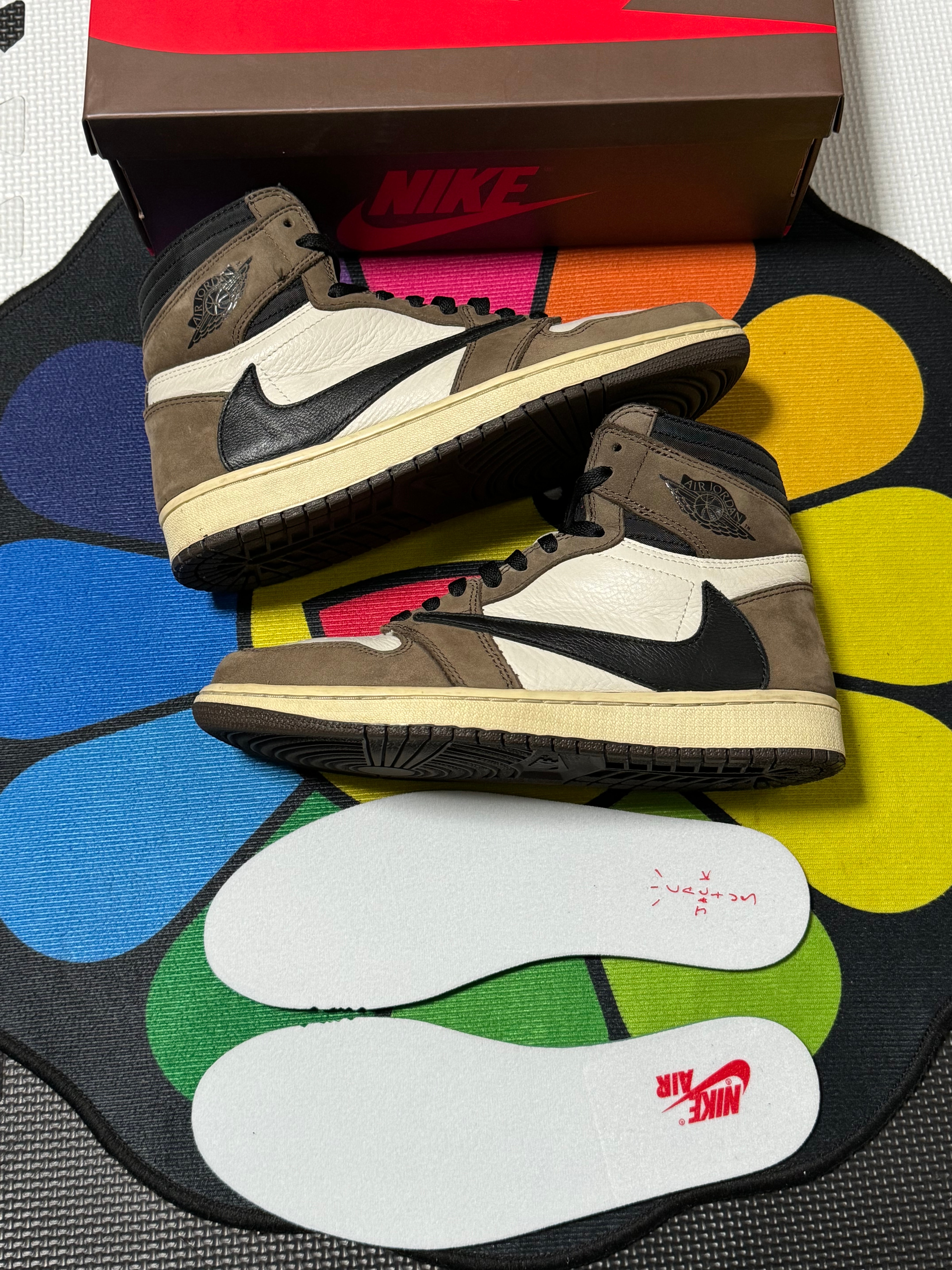 Travis Scott × Nike Air Jordan 1 Retro High OG TS SP "Sail/Dark Mocha"