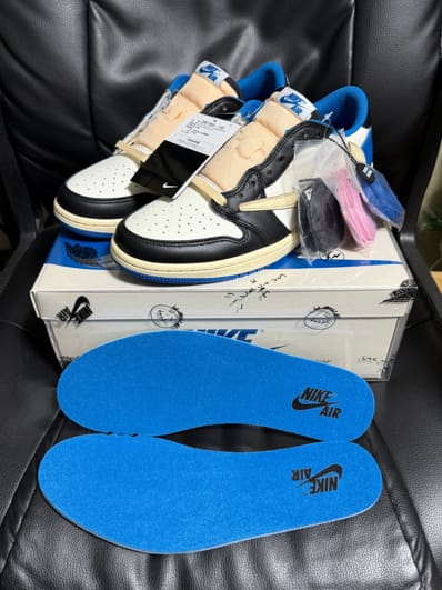 Travis Scott × fragment design × Nike Air Jordan 1 Low OG SP "Military Blue"