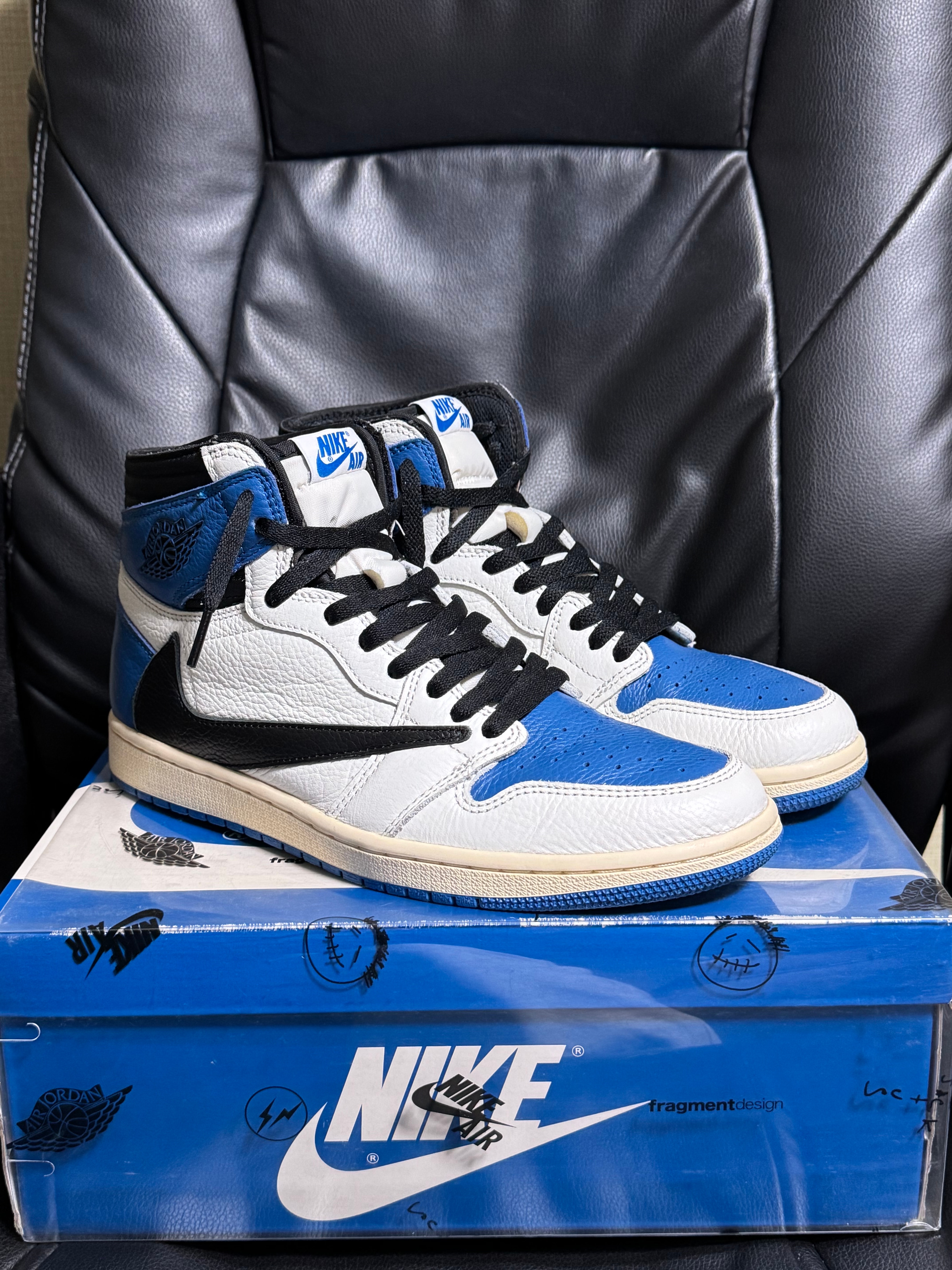 Travis Scott × fragment design × Nike Air Jordan 1 Retro High OG SP "Military Blue"