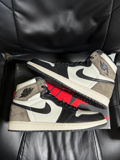 Nike Air Jordan 1 High OG "Sail/Dark Mocha/Black"