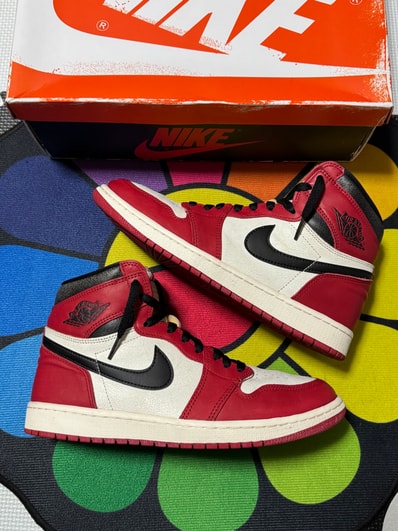 Nike Air Jordan 1 High OG "Lost & Found/Chicago"