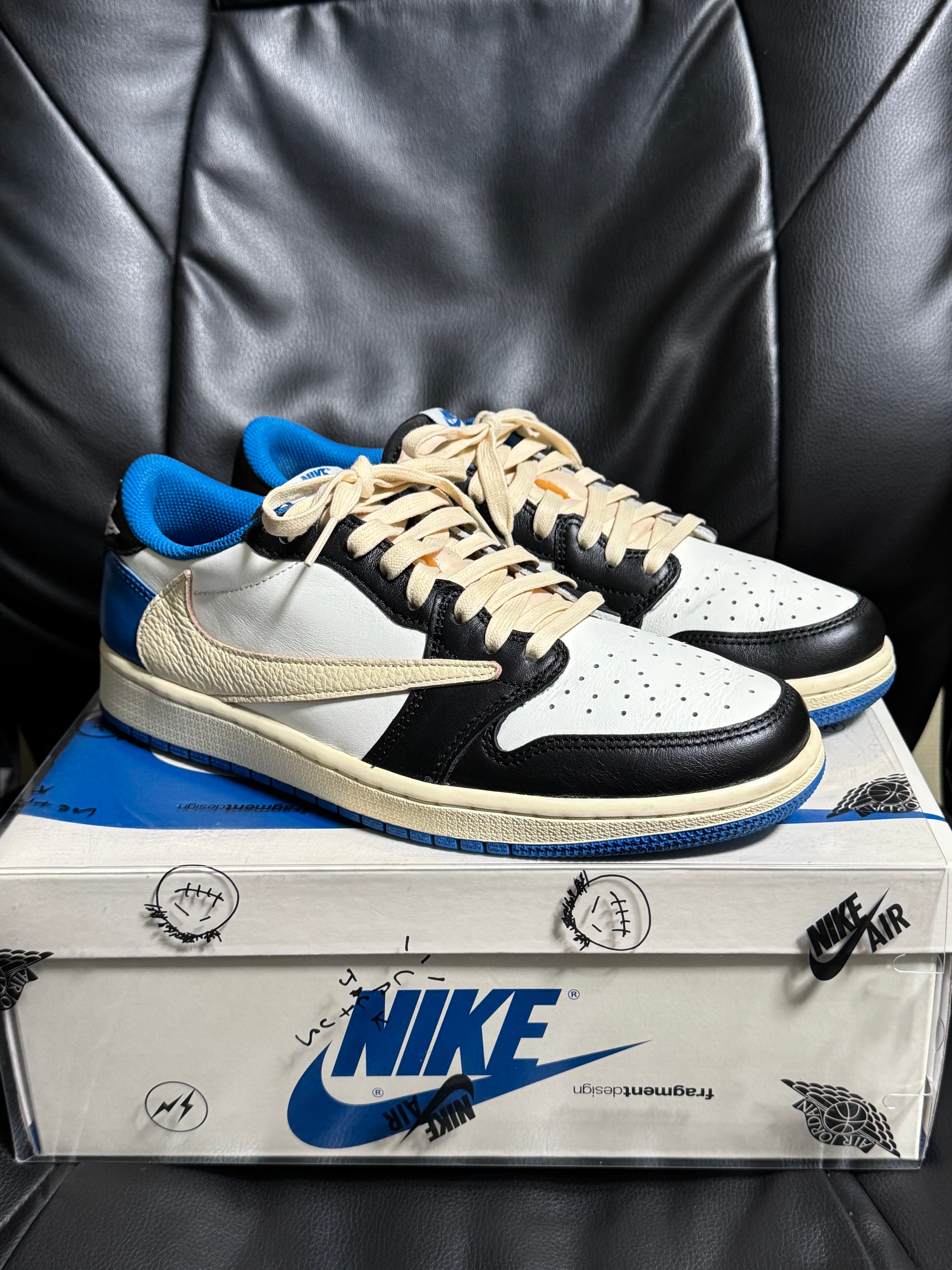 Travis Scott × fragment design × Nike Air Jordan 1 Low OG SP "Military Blue"