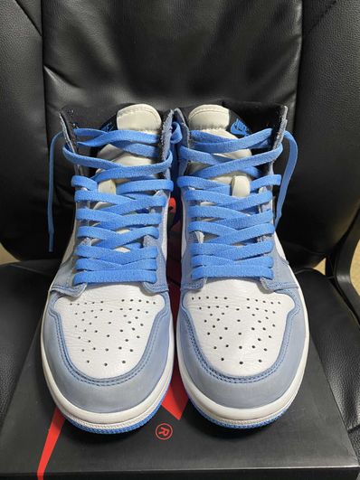 Nike Air Jordan 1 High OG "University Blue"